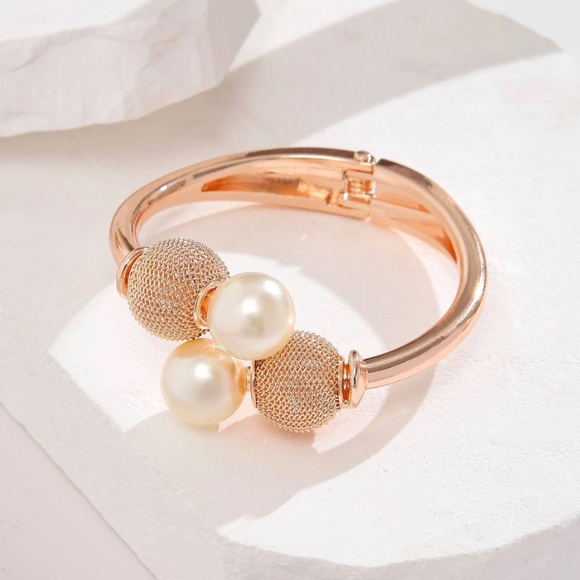 Faux Pearl Rosegold Tone Cuff Bracelet Zinc Alloy Fashion Jewelry - Picture 5 of 6